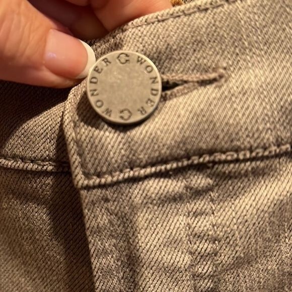 C. Wonder jeans size 29 - Picture 2 of 11